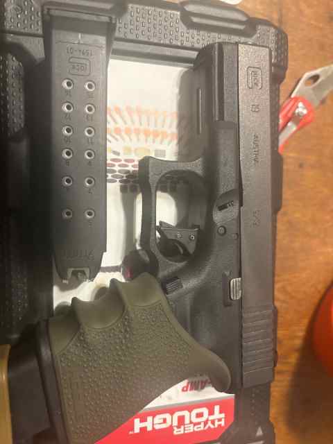Glock 19