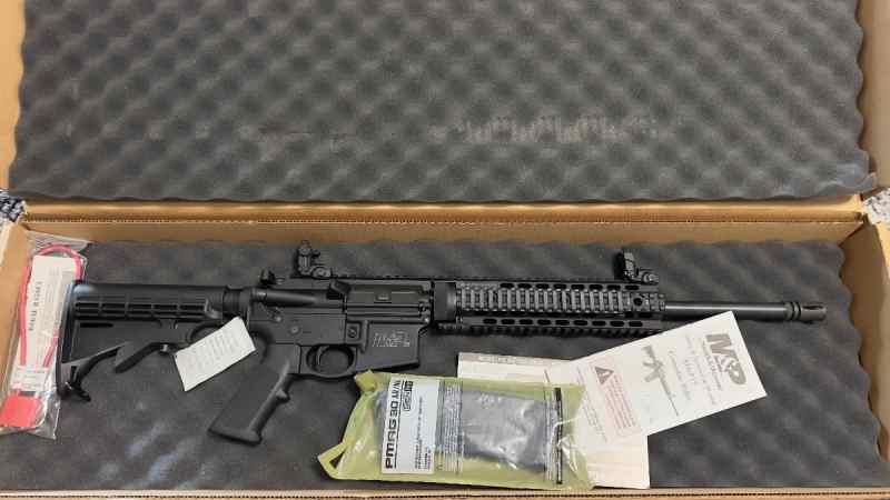 Smith &amp; Wesson M&amp;P 15 Tactical 